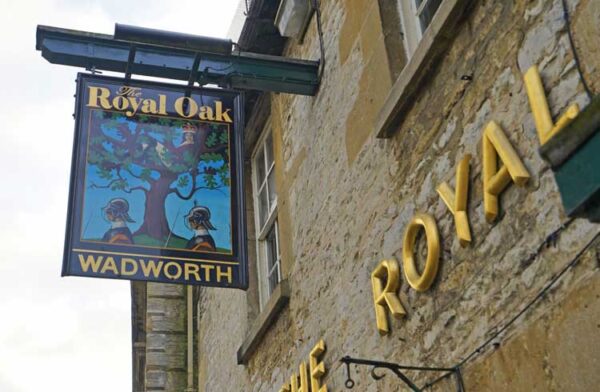 Burford Pub