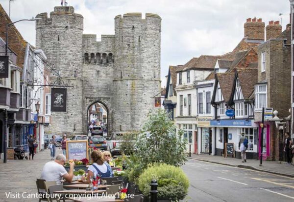 Leeds Castle and Canterbury Cathedral Tour - Image 2