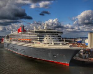 Chauffeur-Driven Transfers and Tours from Southampton